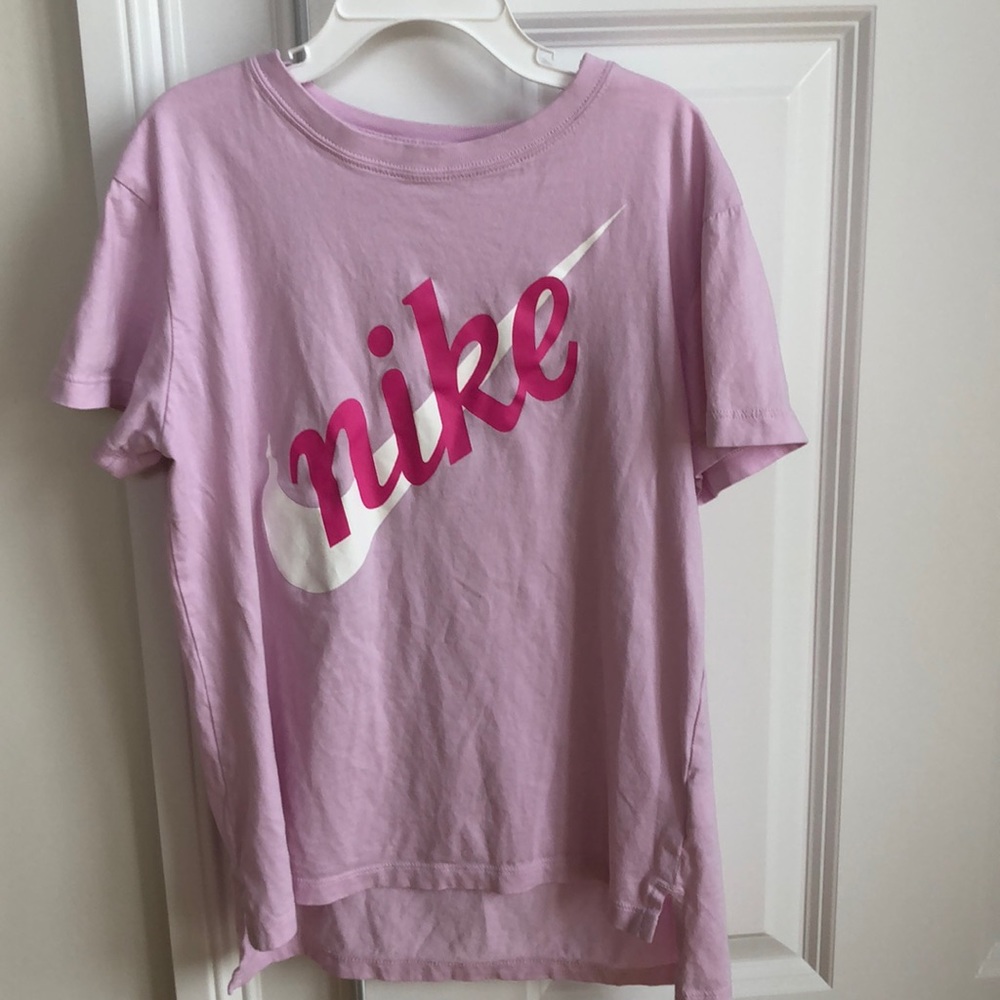 Nike girls tee